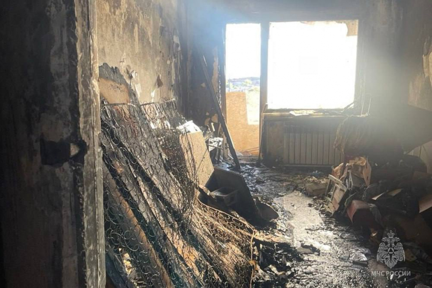 Житель ДНР получил ожоги, спасаясь из горящей квартиры