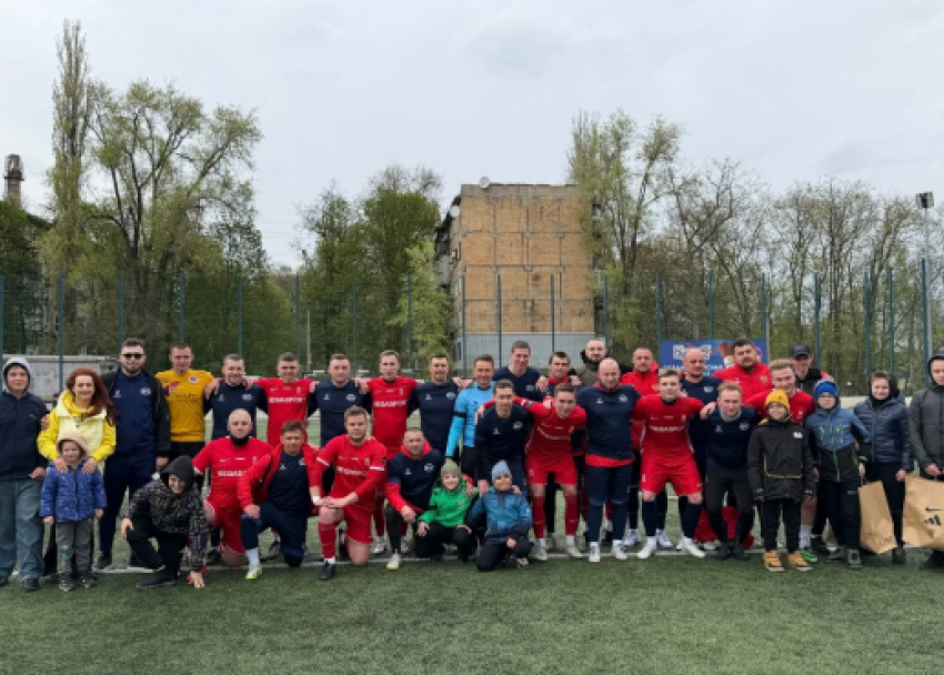 Футбол ради жизни: в Донецке сыграли матч в помощь тяжело больному ребёнку