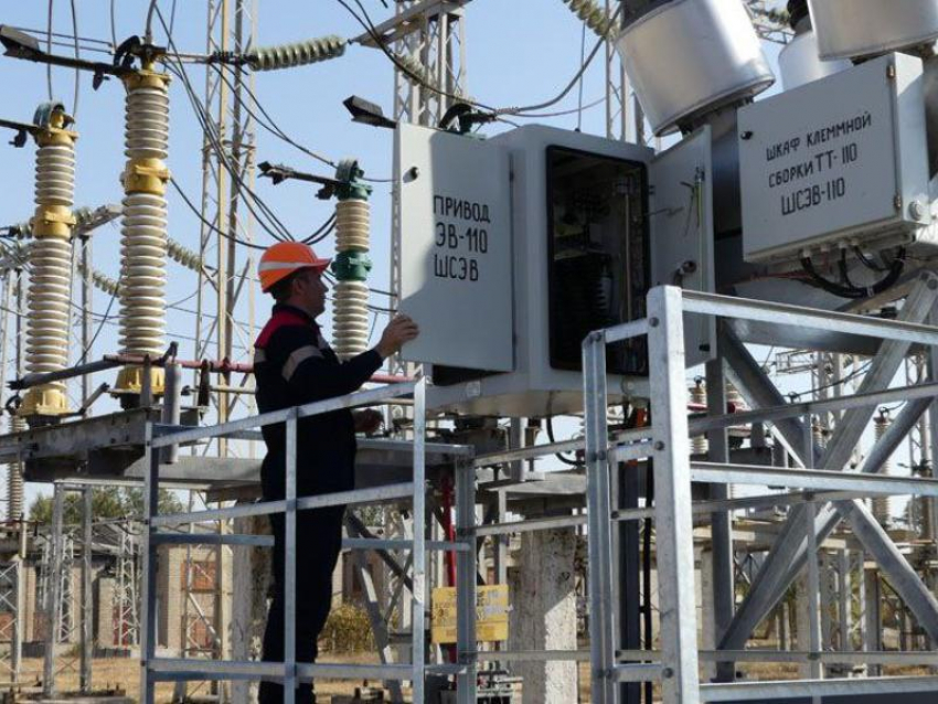 Энергетики попросили жителей ДНР как можно меньше пользоваться электроэнергией