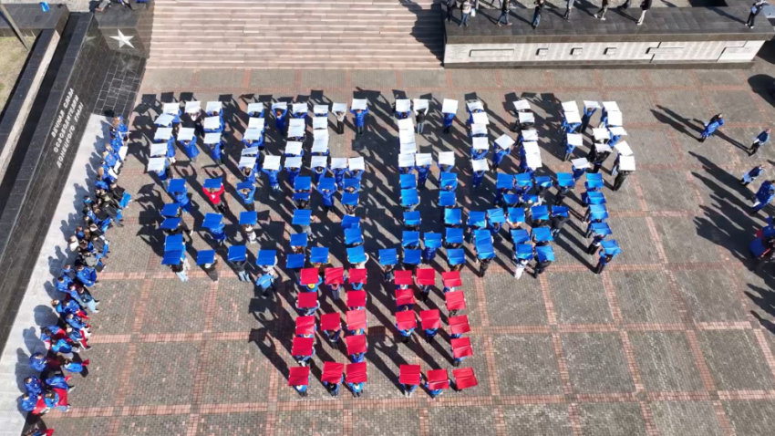 «Россия едина. 89»: такая надпись появилась в Донецке усилиями молодежи Донбасса