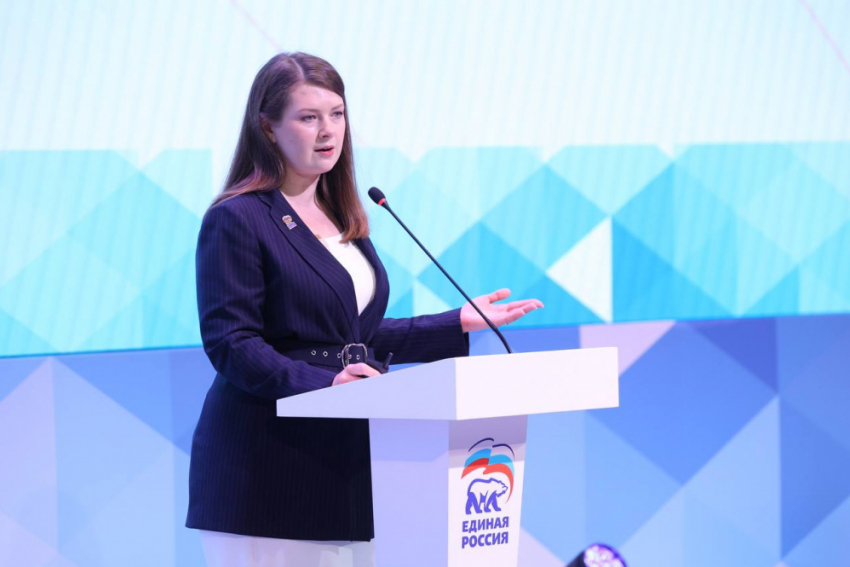 Дмитрий Медведев: «Единая Россия» совместно с некоммерческими организациями решает широкий круг задач 