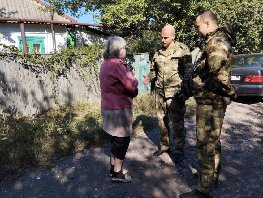 Начальнику отдела полиции пришлось объяснять жителю Горловки, что нельзя материться на соседок