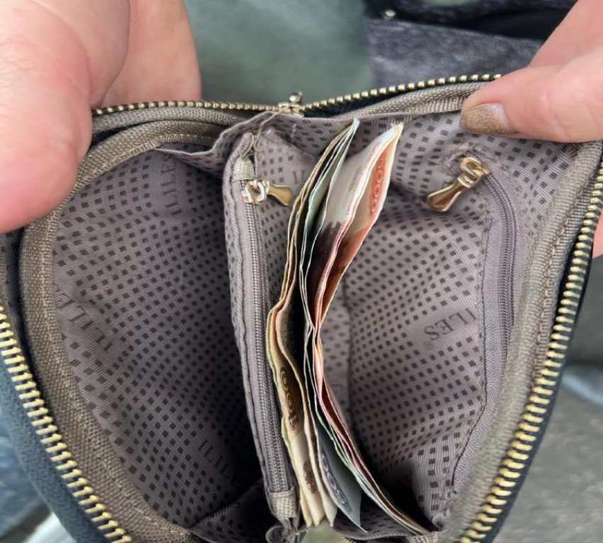В Шахтерске женщина украла кошелек и теперь ей грозит до 4-х лет лишения свободы