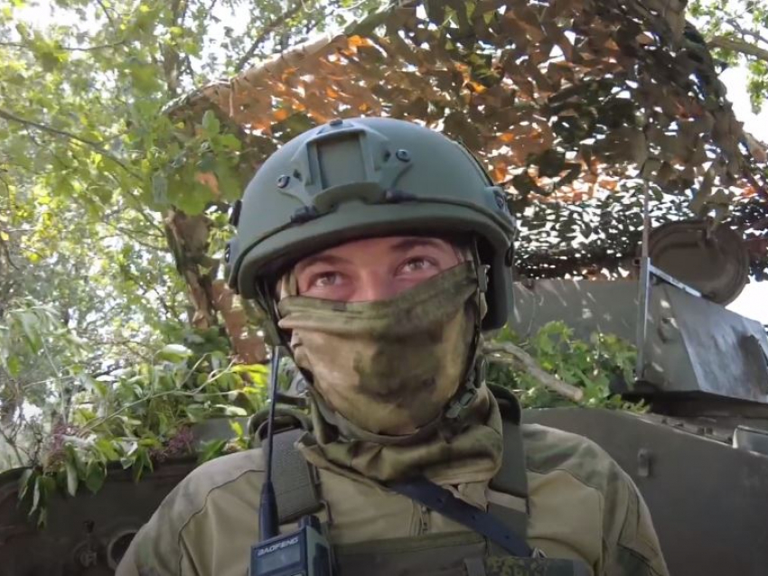 ВСУ начали применять кассетные боеприпасы и бьют по мирным городам, чтобы отвлечь артиллерию ВС РФ: рассказали горловские бойцы