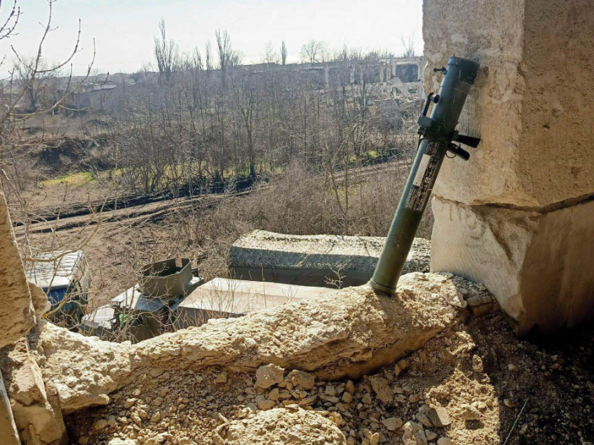 Новости СВО: ВС РФ задушили ВСУ в огненном мешке, прямо сейчас сдаются два города ДНР