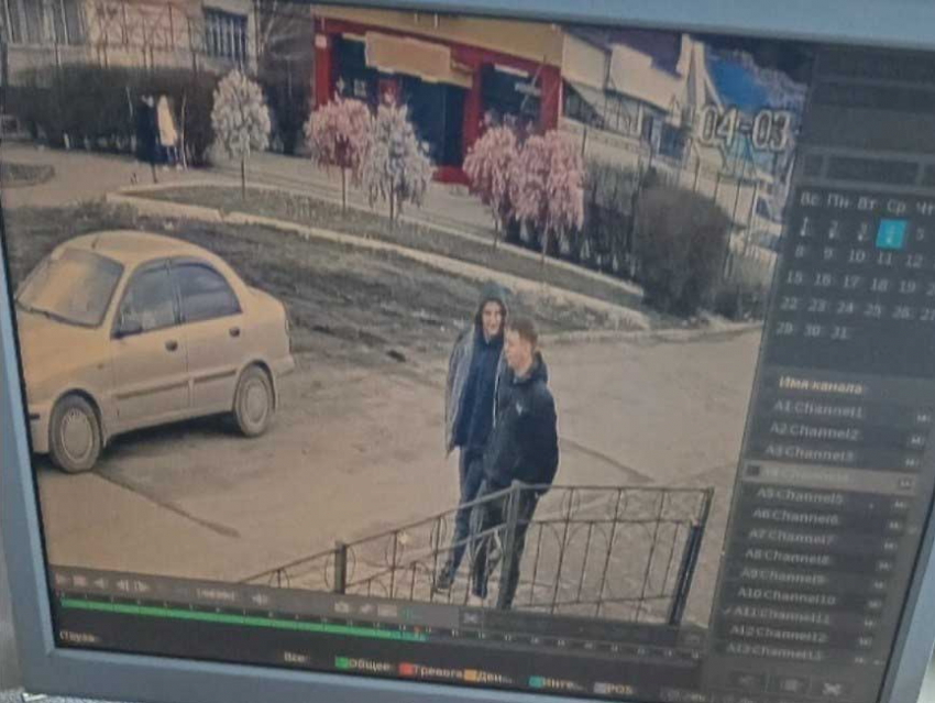 В Макеевке на Зеленом орудуют двое дерзких угонщиков мотоциклов