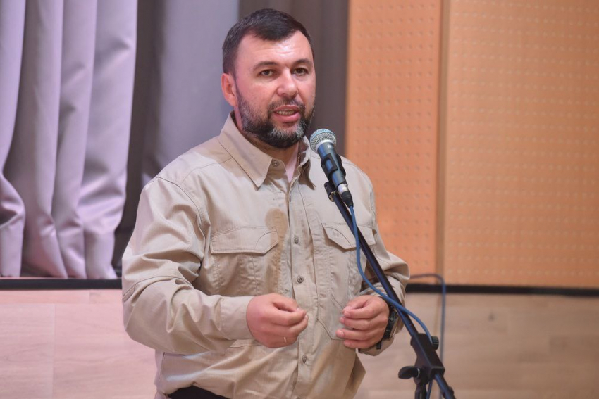 В плохом качестве связи в ДНР виноваты продолжающиеся боевые действия, заявил Денис Пушилин