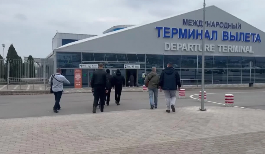 Из ДНР депортировали 28 мигрантов-преступников