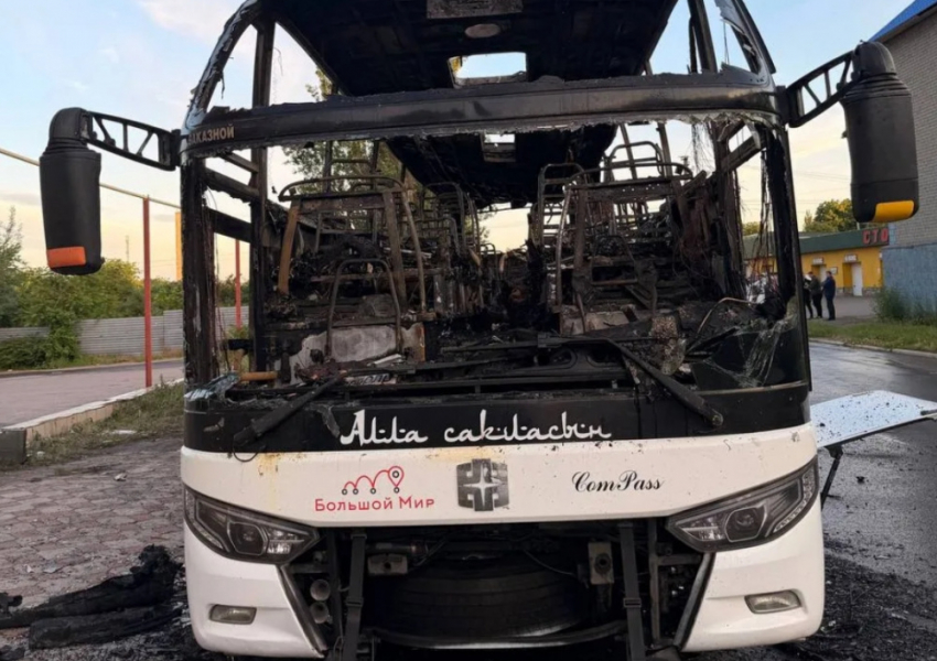 Стали известны имена раненных пассажиров автобуса, сгоревшего после атаки дрона украинских фашистов в Енакиево